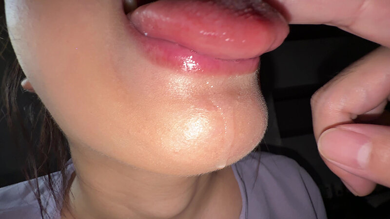 【個人撮影】谷田かりな 開口器で口内観察デカ舌を要チェック サンプル画像 13