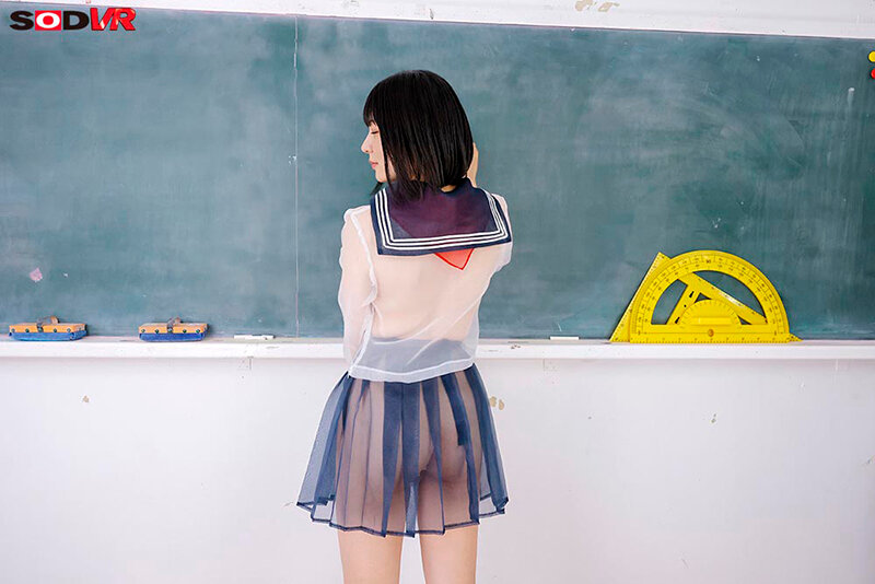【VR】【8K】見えすぎるメガネを買ったら服の繊維の奥までちゃんと見えてきて、学校生活、J●のスケベな発育全裸をスケスケチラリズム。 サンプル画像 5