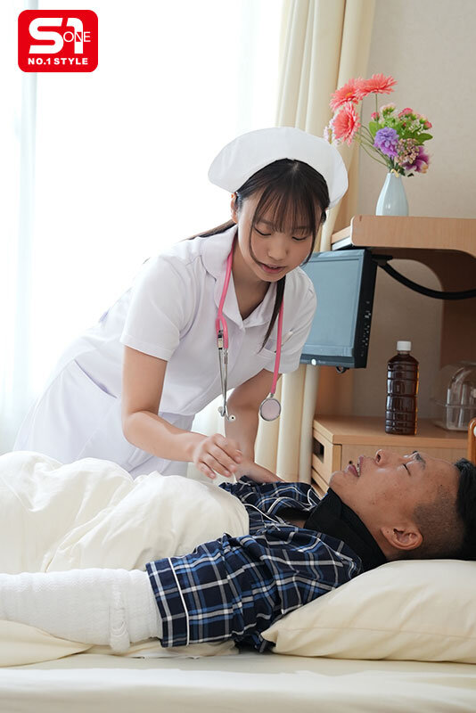 柔らかくて弾力ある美しすぎるオッパイで甘えさせてヌイてくれる 異常に患者思いなパイズリナース 小日向みゆう サンプル画像 1