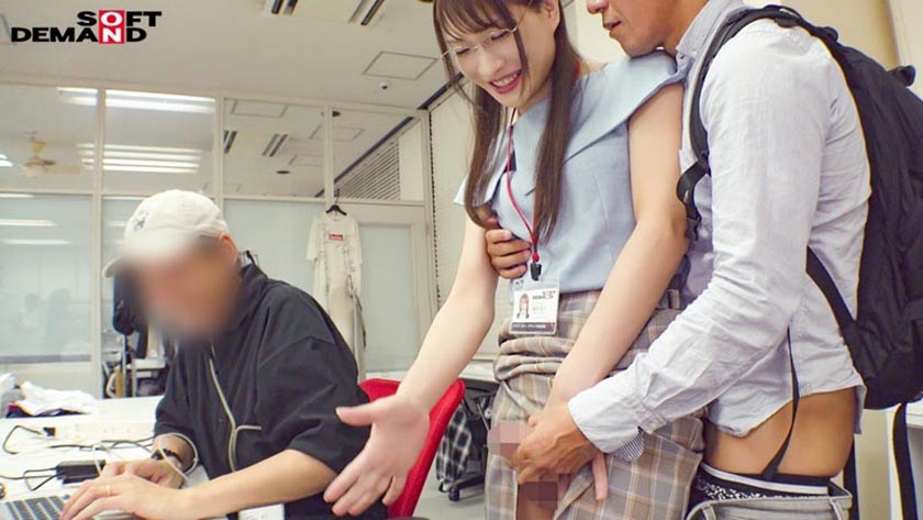 システム部に入った諏訪さんは社会人経験10年以上の頼れる聡明姉御肌 しかもち○ぽ(18cm)が生えている LGBTQ+SOD女子社員が入社初日からAV出演業務 システム部 中途1年目 諏訪珠生 サンプル画像 11