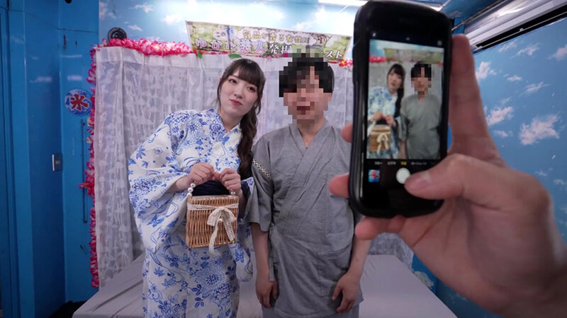 マジックミラー号ハードボイルド 浴衣カップル夏祭り!浴衣潮まみれ濡れグッチョエステ ミラー号の外に彼氏がいるのに淫乱スイッチ激押しで理性吹き飛ぶ絶頂アクメ!~はるかちゃん&あきひこくん編~ サンプル画像 2