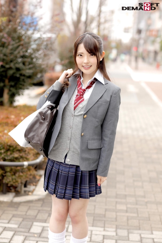 【女子学生限定】マジックミラー号 「下着メーカーのモニター調査」と称して生おっぱいをモミモミしながらインタビュー 清純そうな見た目からは想像もつかない超ドえろ発言連発！敏感な美乳をもみほぐされて感度抜群女子学生が大人ち○ぽでイキまくり！10人中10本番！2 サンプル画像 7