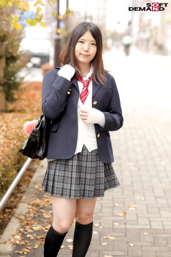 【女子学生限定】マジックミラー号 「下着メーカーのモニター調査」と称して生おっぱいをモミモミしながらインタビュー 清純そうな見た目からは想像もつかない超ドえろ発言連発！敏感な美乳をもみほぐされて感度抜群女子学生が大人ち○ぽでイキまくり！10人中10本番！2 サンプル画像 8