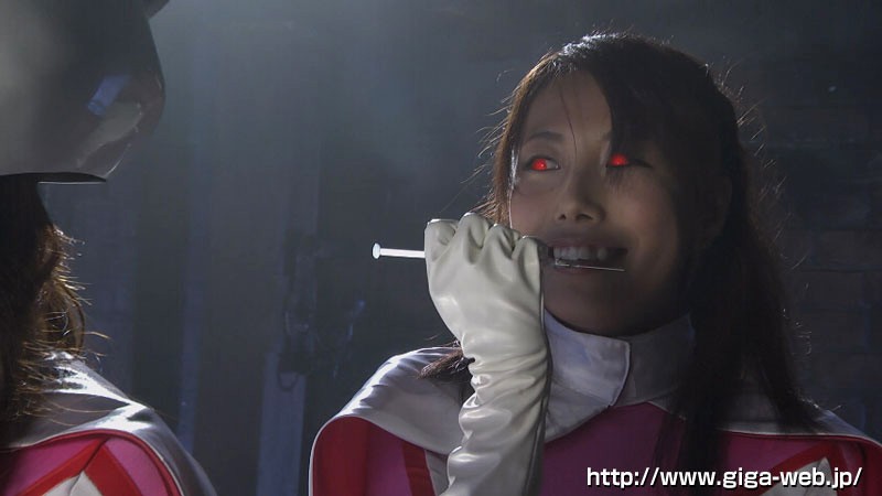 黒き魔装の誘惑 7~母娘ヒロイン・科学特捜隊バードファイター~ サンプル画像 5