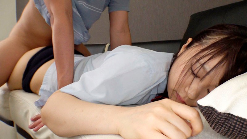 「一度でいいから揉んでみたい!」ブルマを履いたデカ尻妹に兄が睡眠薬を●ませて、夢の豊満尻を堪能し何度も中出し!3 サンプル画像 8