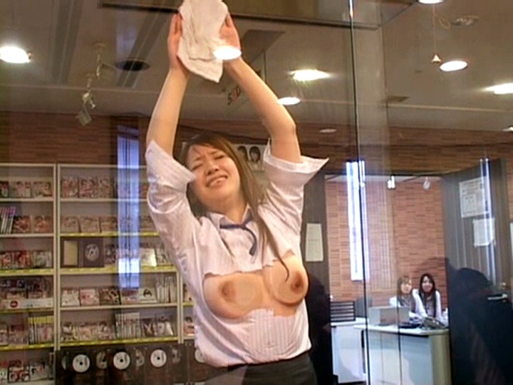 日頃お世話になっているお客様からの超羞恥指令にSOD美人女子社員がカラダを張ってお応えしました！！ サンプル画像 4