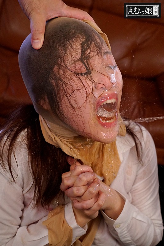 飲尿で喉を責めて欲しいんです。肉便器に自ら立候補 小便がぶ飲み狂乱没頭 某有名大学現代史講師 ノゾミさん サンプル画像 7