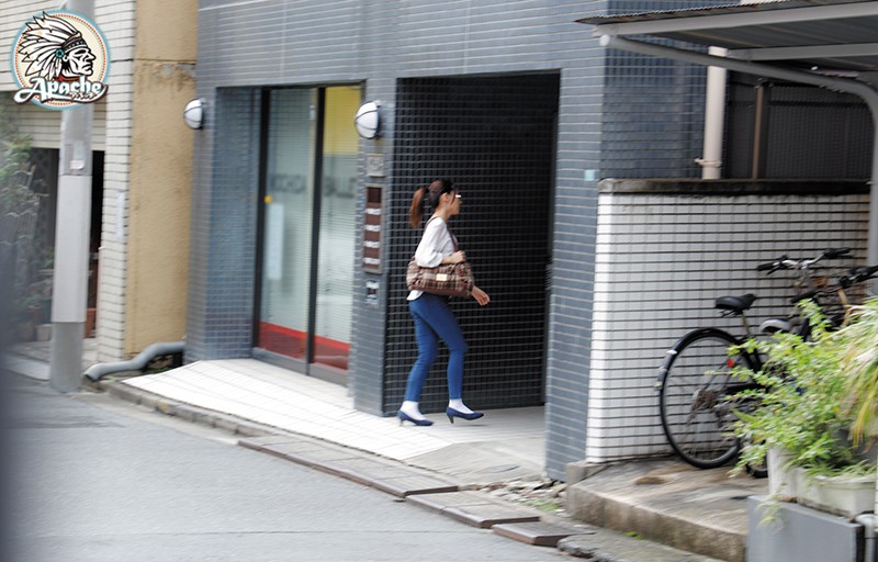 痴●に強気の抵抗をしていたはずが、壁ドンで逃げ場を失い執拗な耳舐めにアヘ顔よだれイキが止まらなくなってしまう女! サンプル画像 13