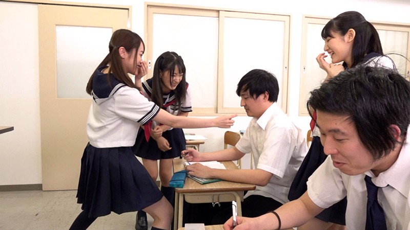 逆時間停止学園 ～時間を止められ身動き出来ない僕を好き勝手に弄ぶ痴女たち～ サンプル画像 1