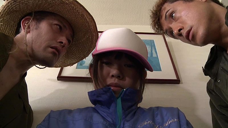裸けて誘惑 露出癖 乳出し農婦レ●プ/白昼の主婦・欲求不満！！/早熟の女子校生・3P サンプル画像 15