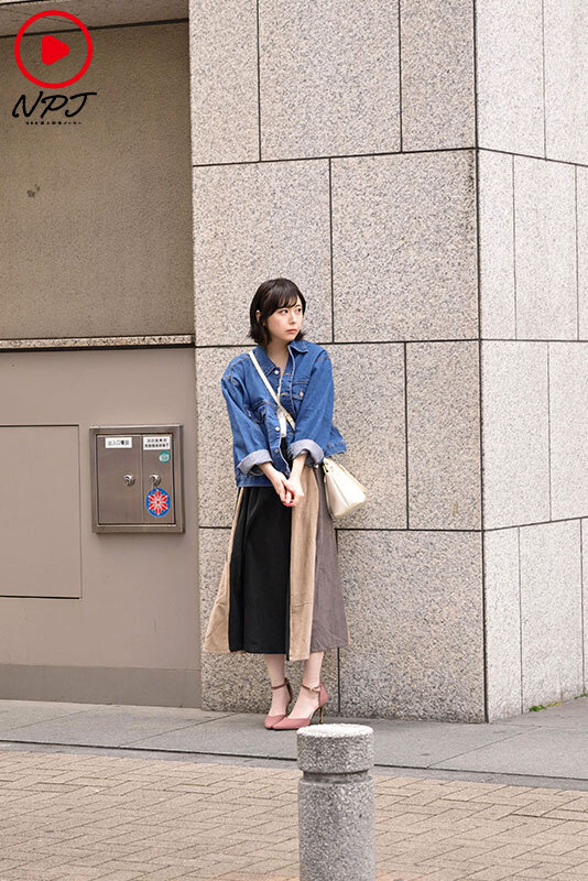 【湧き上がるドM願望】喉奥と膣奥が性感帯。27歳、もうすぐ人妻 背徳のAV出演 サンプル画像 1