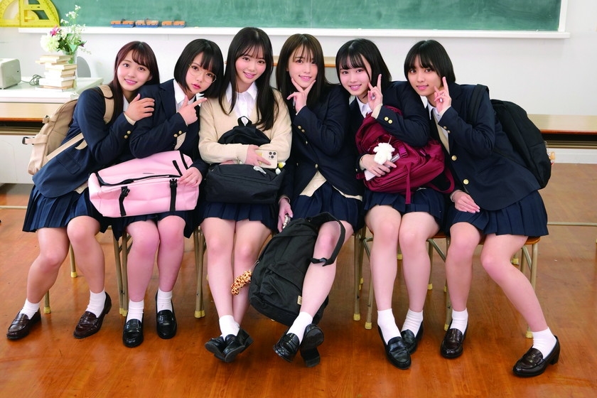 7P大乱交in露天風呂&美少女6名超全身舐めハーレムSEX サンプル画像 6