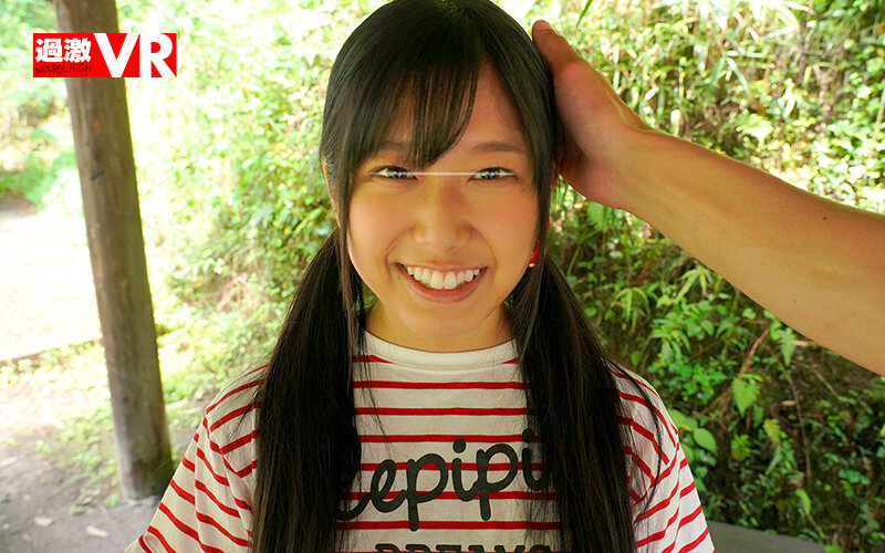 【VR】近所のおませな女の子に趣味用に借りた僕の隠れ家を占拠されたけど…だるまさん転んだをしたり、野ションを見せてもらったり、リモバイ当てゲームで盛り上がったり、ハメ比べっこもできて、とても楽しい。 サンプル画像 6