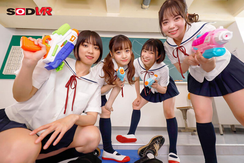 【VR】顔面直浴び特化！！女汁まみれVR 真夏のドS女子生徒編！教室でスク水J●に潮、唾、尿を顔面に直接浴びせられ、ビショビショになっているのにビンビンに勃起しているボクの変態チ●ポを罵倒されながら責められ、何度も射精させられる！ サンプル画像 4