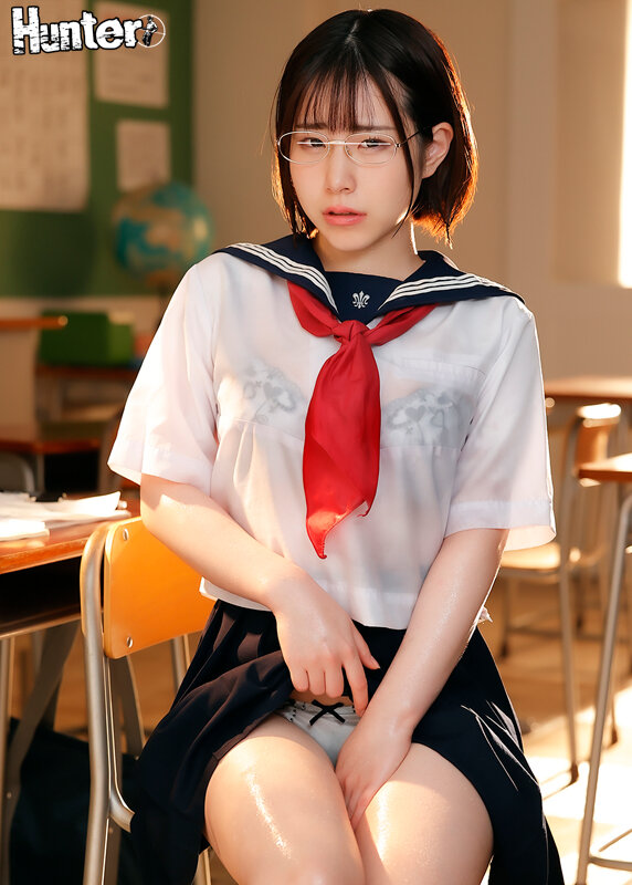 「汗っかきでゴメンなさい!そんなに見ないで」恥じらい女子は汗の量が発情のサイン?暑い日…ボクの目の前には大量の汗がしたたる女子の姿。思わず… サンプル画像 1