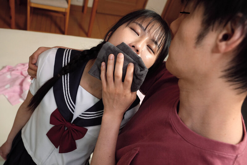 偶然声を掛けた女の子が可愛くて…尾行わいせつ・拉致強●精飲・昏●姦 三つ編み貧乳パイパン少●あおちゃん149cm 石原青 サンプル画像 16