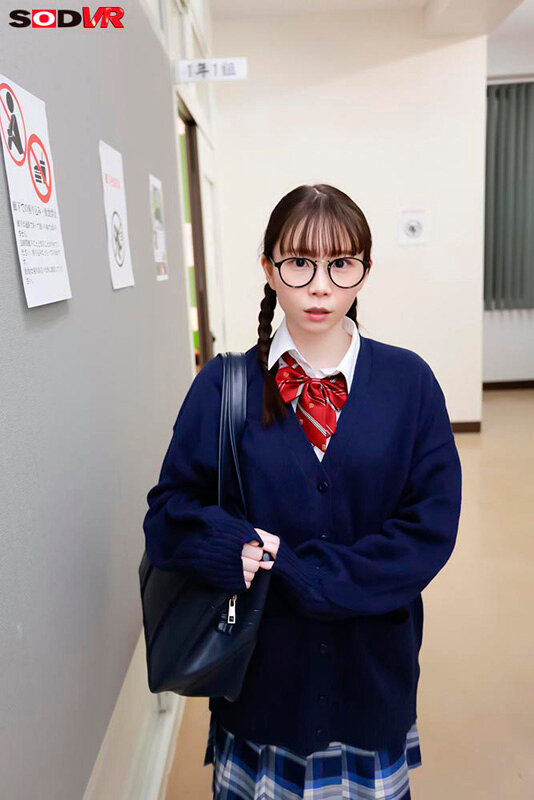 【VR】【8K】「せんせいしか私を必要としてくれない…」クラスの訳アリ地味子に手を出したけどくっそヤンデレで逆に俺がおどされている 藤田こずえ サンプル画像 13