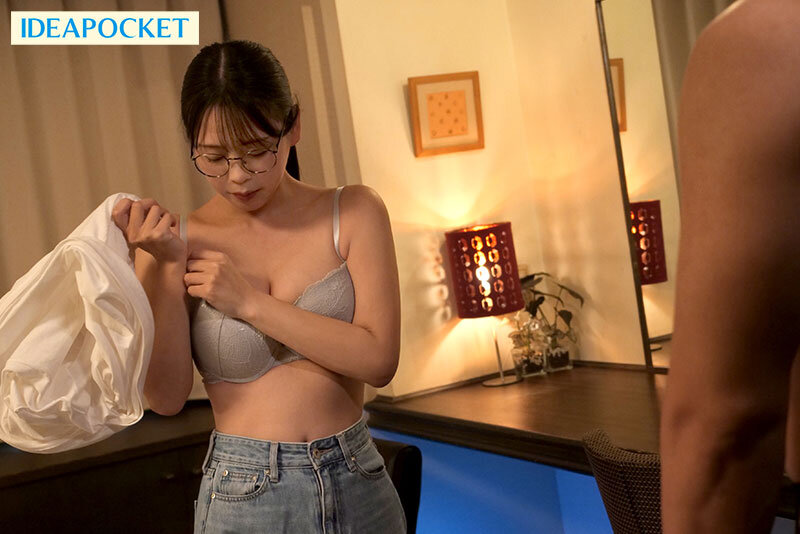 大嫌いな上司に媚薬を飲まされ卑猥下着を着せられ何度もイキまくる巨乳地味メガネOL 入社した会社は変態達の巣窟でした…。 滝川すみれ サンプル画像 9