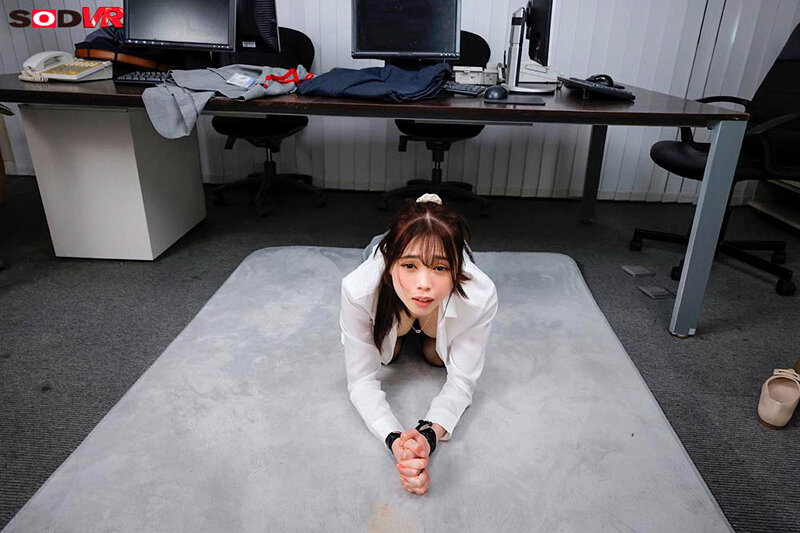 【VR】【8K】社内ハニトラ逆襲レ×プ 退職に追い込まれた俺は今、何をしても無敵。 宮本聡美 サンプル画像 13