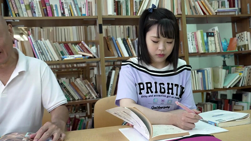 図書館で夏休み中の私服J〇を 尾け回して寸止めマ〇コいじりを繰り返したら痴女っこに豹変！ くっつき甘えんぼベロチューをおねだりされて、勃起ち〇ぽで何度も精子を搾り取られた！Targetゆうりちゃん編 サンプル画像 1
