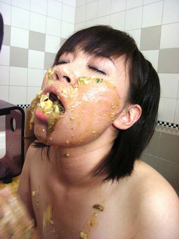 人間崩壊シリーズ17 ゲロスカ痴女 M男強●食糞の宴 サンプル画像 11