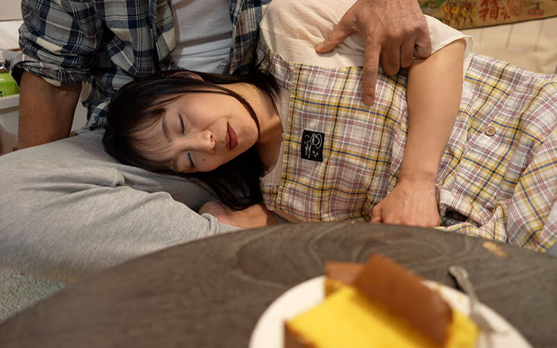 素人の縛り生中出し【敏感イキ狂い痙攣妻編】お隣の優しい奥さんが料理のお裾分けをくれたので、カラダも一緒に食べてあげました。 平岡里枝子 サンプル画像 3