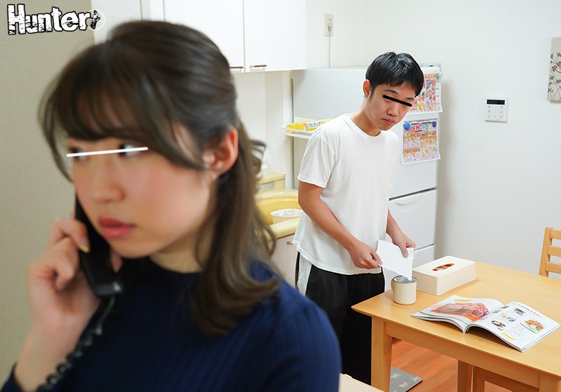 兄嫁を家庭内ストーカー！我慢できずに危険日中出し13連発！はじめは嫌がっていた兄嫁も何度も何度も中出しし続けたら興奮しだして自ら中出し懇願！ サンプル画像 2