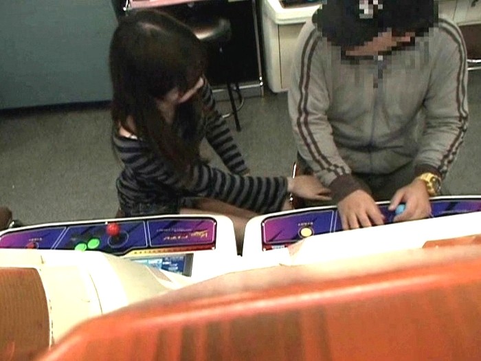ゲームセンターでスッポンポン サンプル画像 5