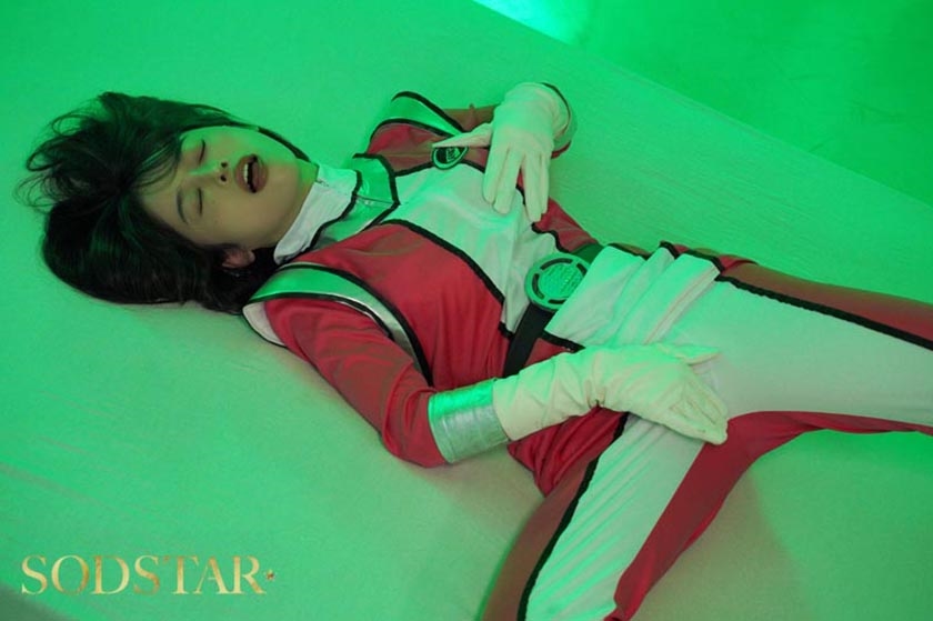 【特典版】【機密情報File】ピンクレンジャー戦闘後の解放SEX 闘争本能の余韻で戦い後の性欲は極限まで高まり絶倫になっていた MINAMO サンプル画像 3