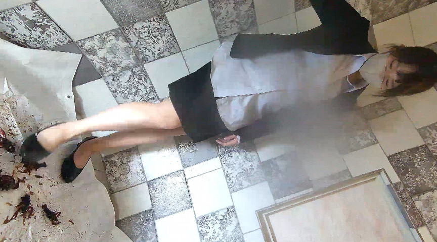 あみちゃんのパンプスでザリガニ駆除 VOL1 サンプル画像 1