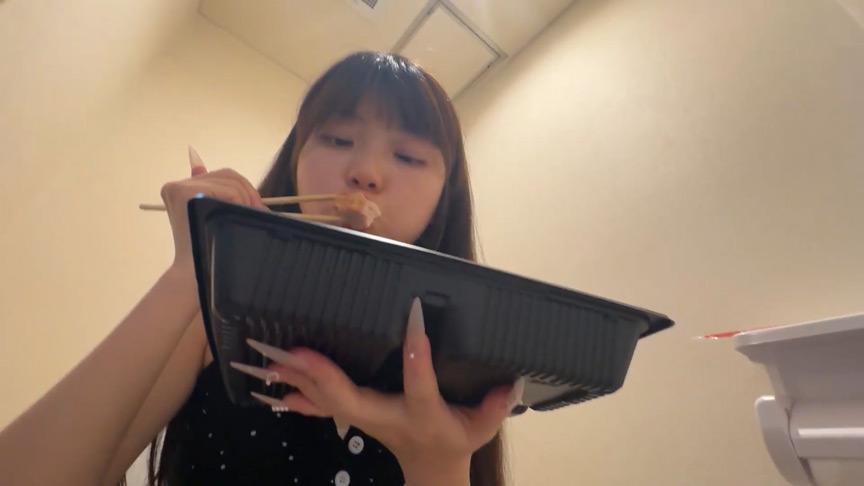 ちかちゃんトイレで早弁 サンプル画像 3