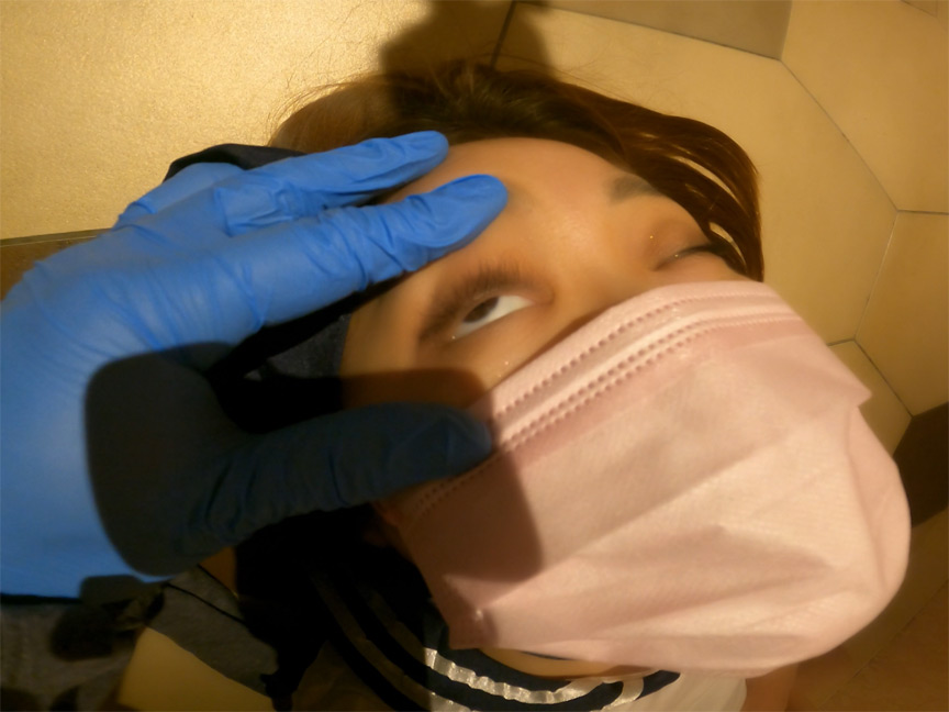 38kg美少女に腹パンチ＆白目剥き首絞めファック サンプル画像 10