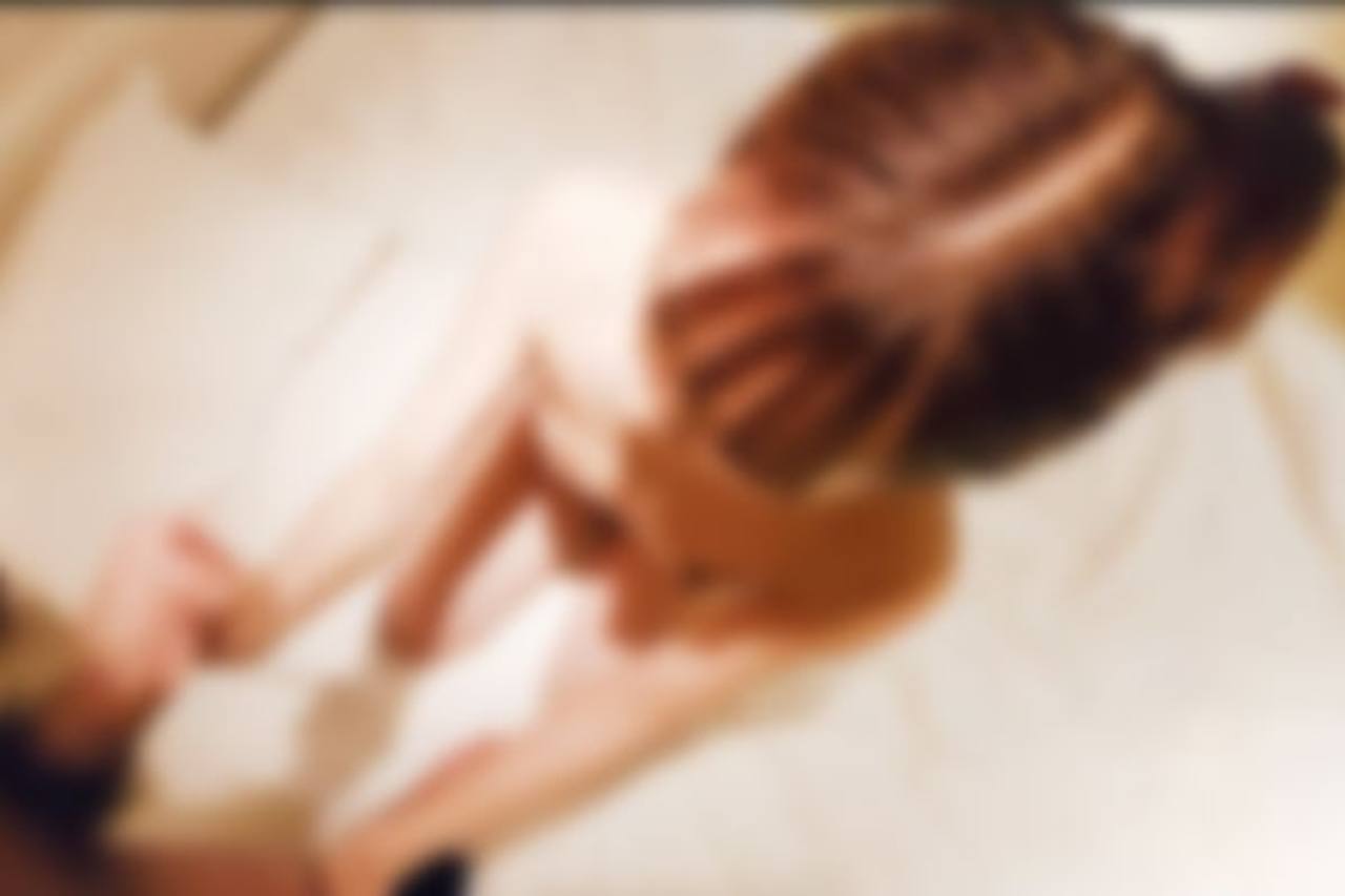 【期間限定】スレンダーなコ育てままにスク水を着せた時の映像が出てきたので晒します。 サンプル画像 7