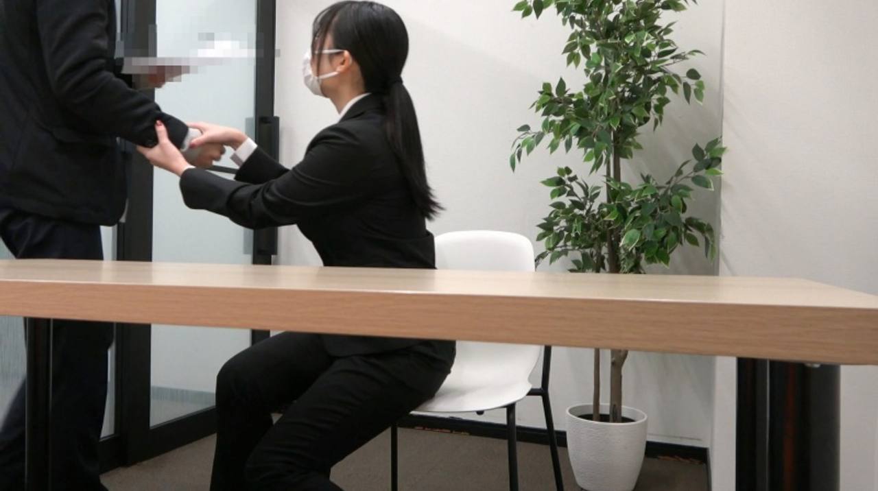 ※後編《企業面接》就活スーツ女子の面接の一部始終。Vol.30 サンプル画像 1