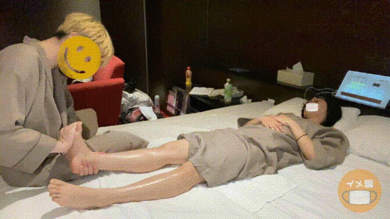 地味眼鏡女子をマッサージのついでにハメ撮りしちゃいました IMEDAMAFC2 サンプル画像 1