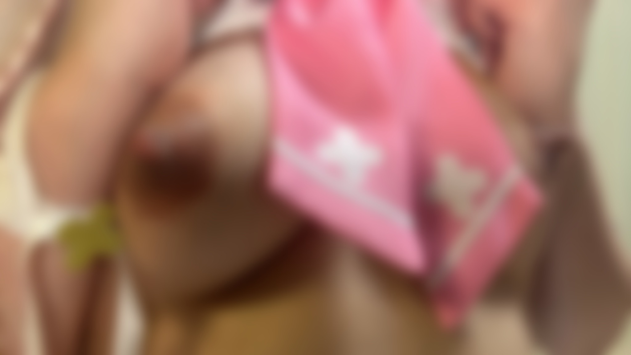 むちむちFcupレイヤーAVデビュー【ブ〇アカ・浦和ハ〇コ】はじめての撮影×はじめての童貞くん参加で中出しカオス撮影 サンプル画像 1