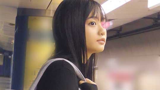 【電車チカン4本セット】純白パンシミ美少女が生チンバック激ピスで口パクケイレン!パンツを喰い込ませるだけで腰ケイレン！ サンプル画像 2