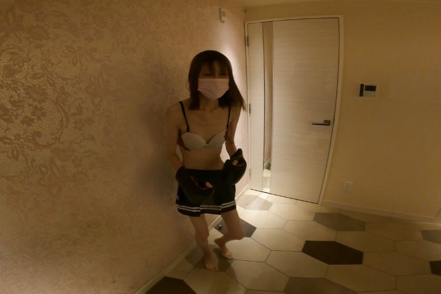 38kgスレンダー美少女に腹パンチ&白目剥き●●●ファック分割版2 サンプル画像 3