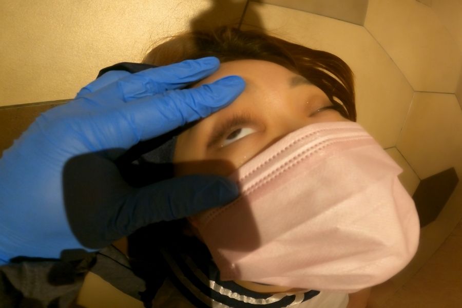 38kgスレンダー美少女に腹パンチ&白目剥き●●●ファック分割版2 サンプル画像 7