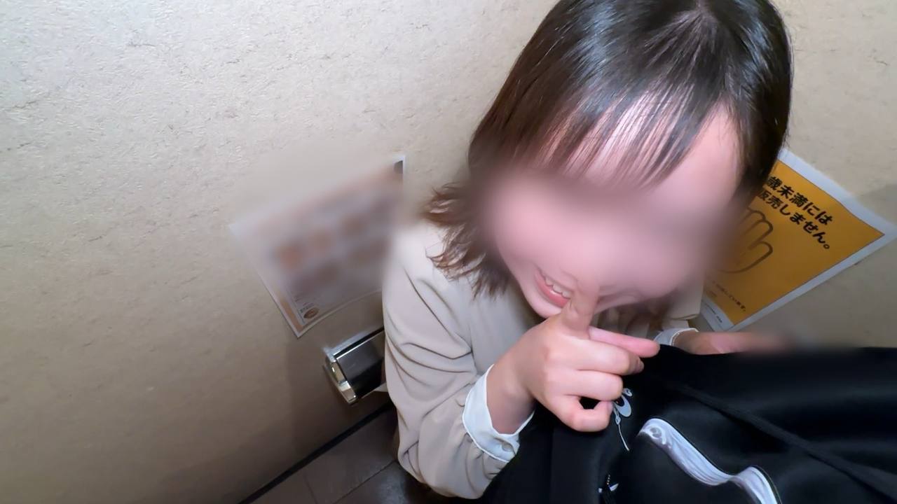 清楚系JDセフレと居○屋トイレでこっそりどきどきフェラチオ&乳首舐め手コキ サンプル画像 3