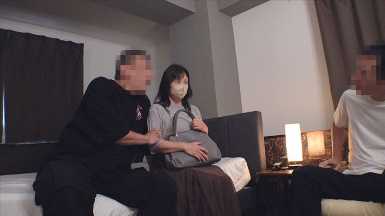【ガチ最高の熟女】過去最高齢 六十路幸薄系おばさんをホテルでハメ倒し【閉経生中し放題】 サンプル画像 2