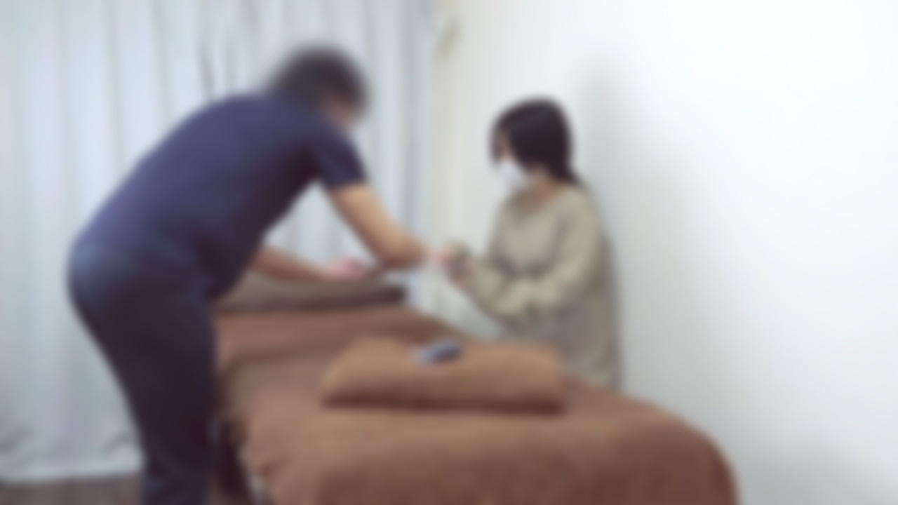 ♡4/29日迄半額！【無/ほぼ中出し】以前アンダーヘアの処理について相談を受けたお客様がさらにフサフサになって来店してくれました。毛にしみ込んでいるフェロモンがすごい！ サンプル画像 1
