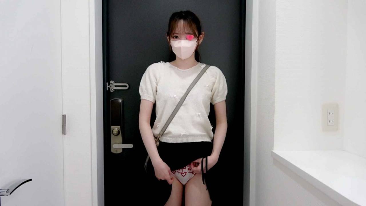 美乳女子大生の可愛いパンツ買取/脱ぎたてほやほやパンツをくれました【下着/美尻/清楚】 サンプル画像 1
