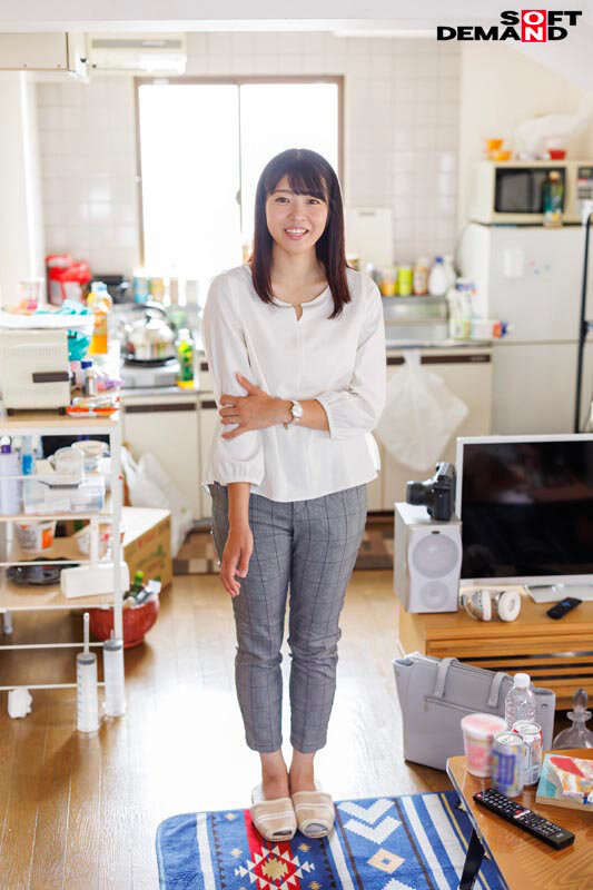 マ×コは夫専用 アナルは俺専用 ドMな奥さんのケツ穴掘って牛乳浣腸もさせてやった記録映像 サンプル画像 2