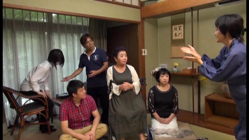 お婆ちゃんに溺れる温泉旅行 サンプル画像 1