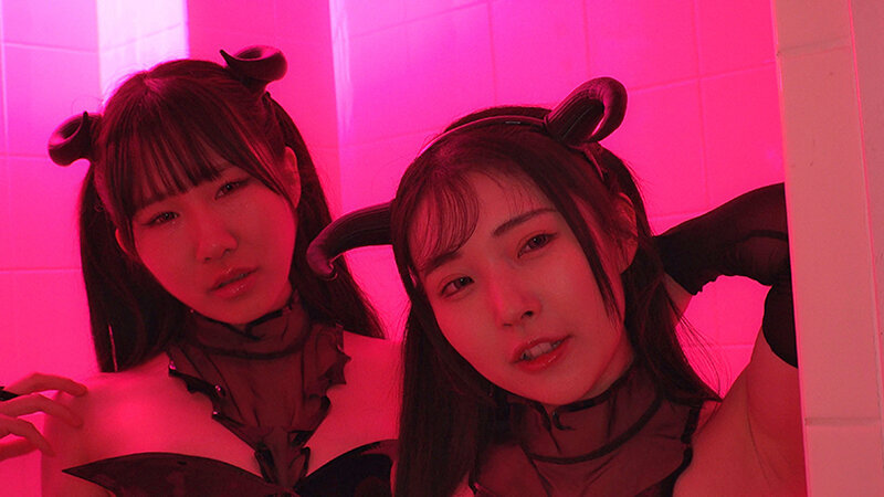 Wサキュバスに寝込みを襲われて、死ぬほどザーメンを吸い取られたボク サンプル画像 16