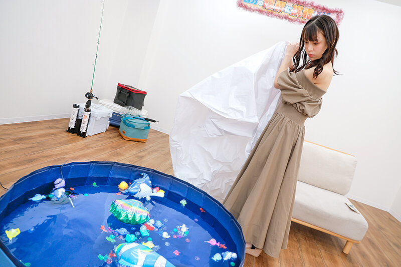 素人バラエティ 街行く素人JDが極太バイブ釣り竿でアクメフィッシング 即ハメ魚にフェラチオ魚！罰ゲームにギョっとして、総額50万円の賞金魚を釣り上げろ！バイブの激震＆アクメの快感に耐えて、フィッシュON！ サンプル画像 15
