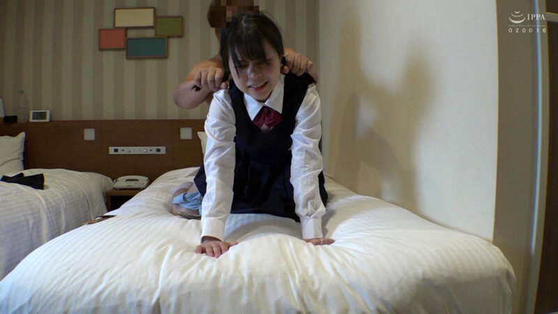 よだれダラダラ！幼いおさげの制服女子 サンプル画像 7