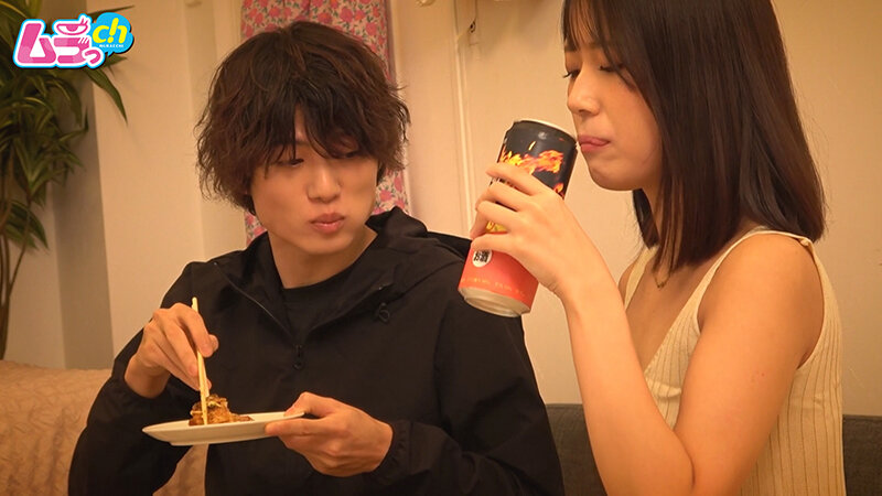 ニンゲン観察 今時痴女はフードと一緒にチ〇ポもデリバリー！？ノーブラニットワンピ透け乳首の誘惑に抗えない配達員の長～いチ〇ポがラッキースケベにイキり勃つ サンプル画像 4