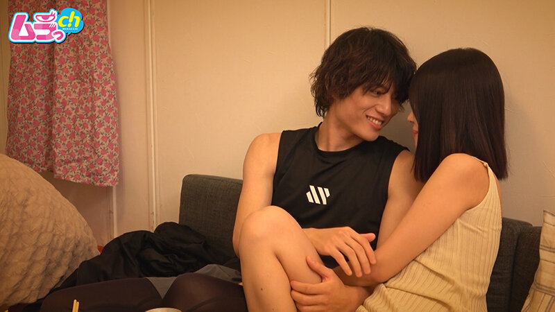 ニンゲン観察 今時痴女はフードと一緒にチ〇ポもデリバリー！？ノーブラニットワンピ透け乳首の誘惑に抗えない配達員の長～いチ〇ポがラッキースケベにイキり勃つ サンプル画像 7